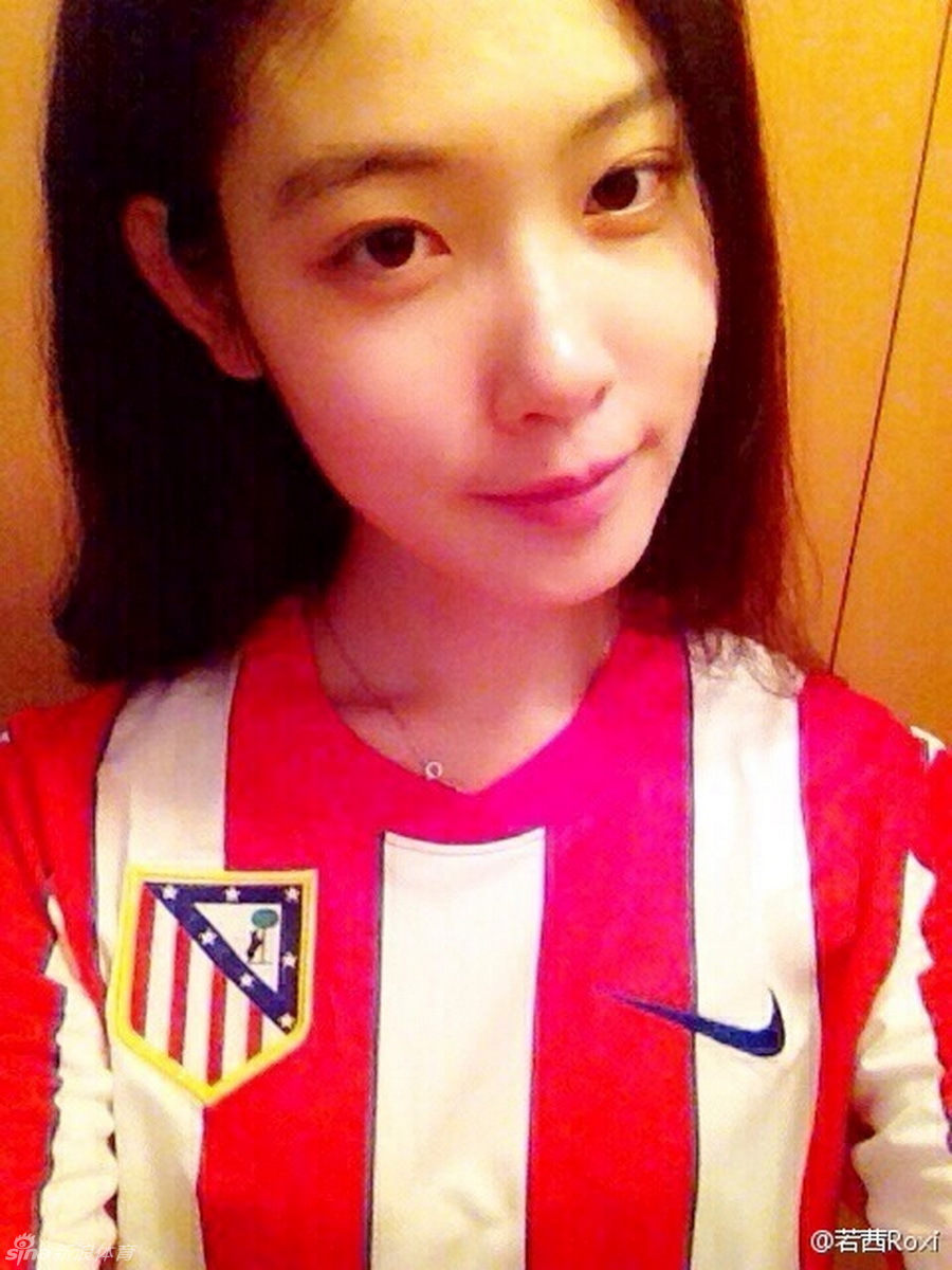 马竞女神欧冠之<em>夜</em>走红 私房照曝光(2)