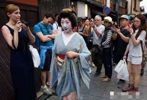 訪日游客創歷史新高，日本居民卻叫苦：日子快沒法過了